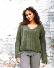 Indlæs billede til gallerivisning Bella bluse med bred rib og v hals