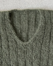 Indlæs billede til gallerivisning Bella bluse med bred rib og v hals