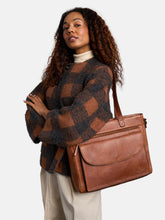 Indlæs billede til gallerivisning RE:DESIGNED project 138 - Walnut
