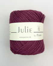 Indlæs billede til gallerivisning Julie
